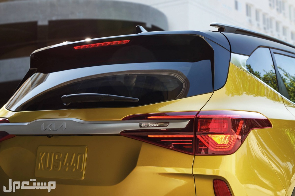 سيارة كيا سيلتوس 2023 kia seltos جميع المواصفات (تقرير شامل) سيارة كيا سيلتوس 2023 kia seltos  من الخلف