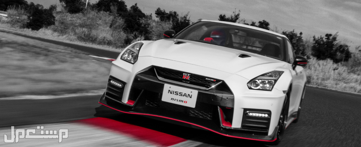 نيسان جي تي ار 2023 صور اسعار مواصفات وفئات نيسان جي تي ار 2023 أبيض