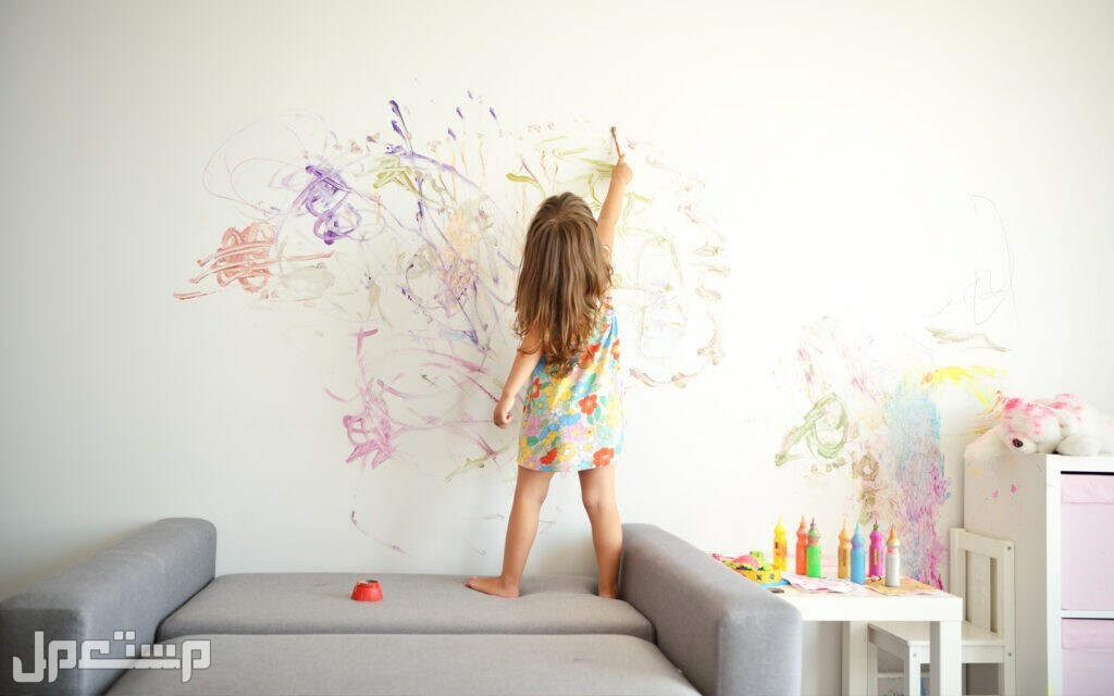 طريقة تنظيف الجدران من الألوان دون تأثير على الدهان