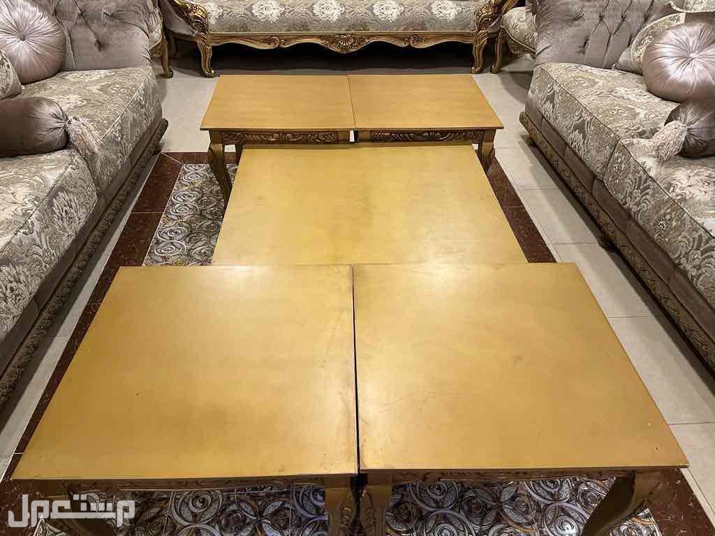 طاولات ضيافة ذهبية 2