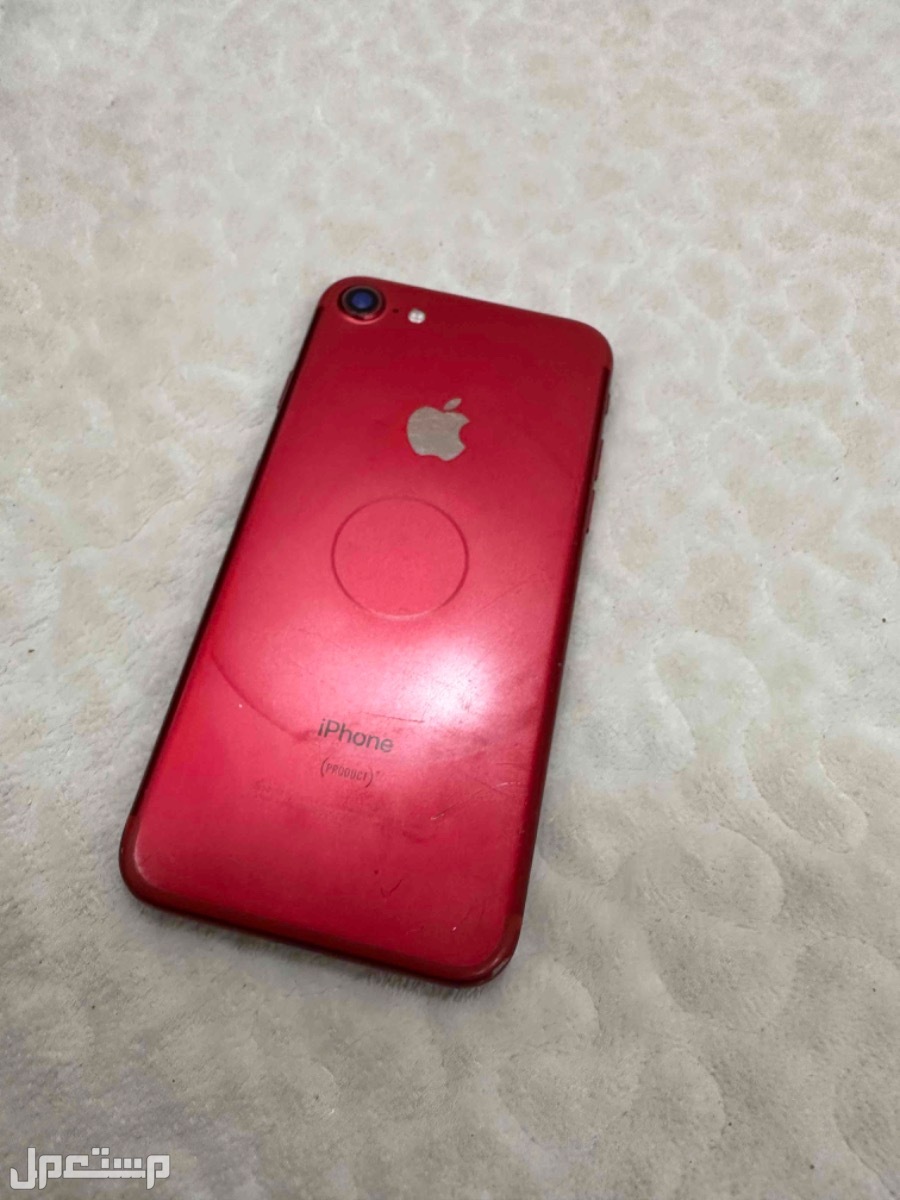 ايفون 7 العادي لون احمر
