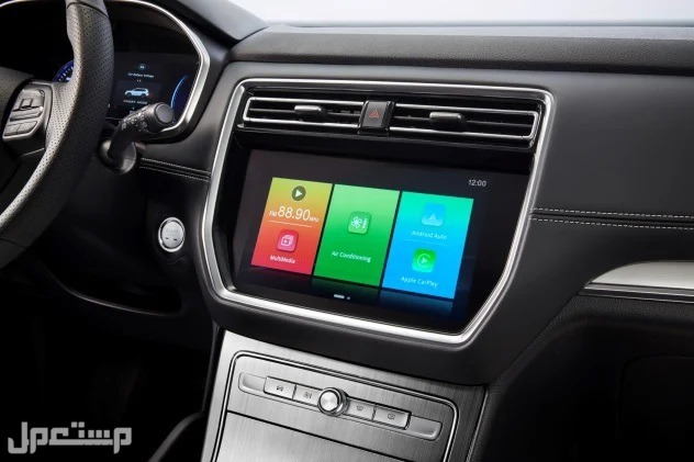 سيارة ام جي RX8 2023 2.0T BLACK EDITION AWD مواصفات وصور واسعار شاشة تعمل باللمس مقاس 10.1 بوصة