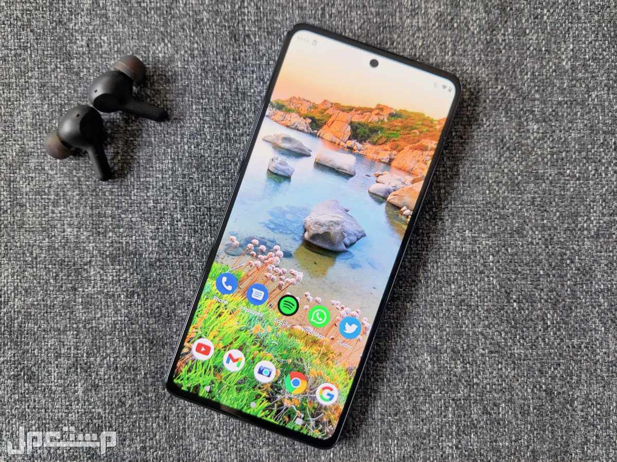 مراجعة هاتف موتورولا Motorola Moto G73 الجديد موتورولا ايدج 20
