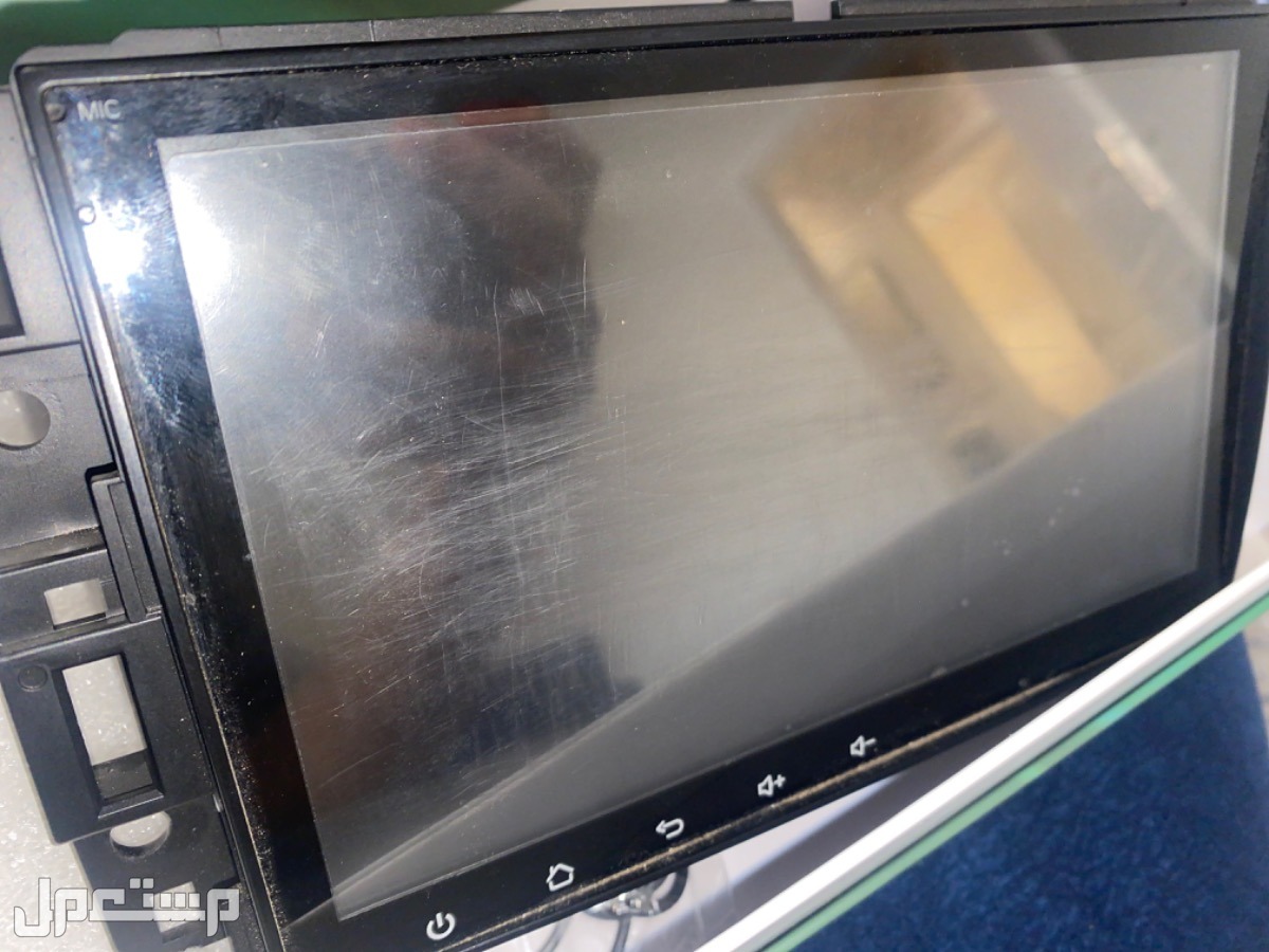 شاشة سياره جي ام سي وتاهو من موديل 2007 الى 2012 مستخدم نظيف