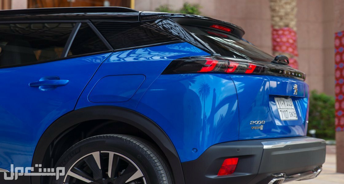 سيارة بيجو Peugeot 2008 2023 1.2T GT 155HP مواصفات وصور واسعار مصابيح خلفية سيارة بيجو Peugeot 2008 2023