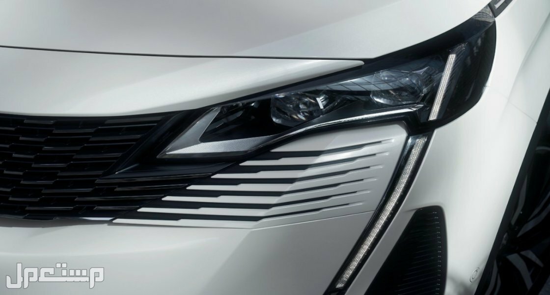سيارة بيجو Peugeot 3008 2023 1.6T GT مواصفات وصور واسعار مصابيح امامية سيارة بيجو Peugeot 3008 2023
