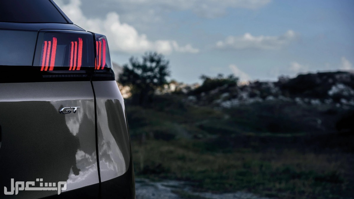 سيارة بيجو Peugeot 3008 2023 1.6T GT مواصفات وصور واسعار مصابيح خلفية سيارة بيجو Peugeot 3008 2023