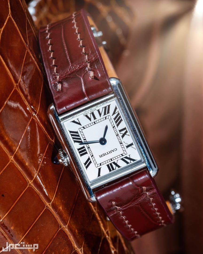 ساعة كارتير cartier الرجالية ساعة تانك سولو المعدلة W5200026 مع سوار بني