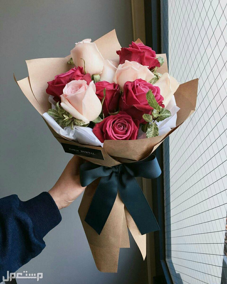 10 أفكار هدايا رائعة في عيد الام 2023 بالصور باقة من الورود