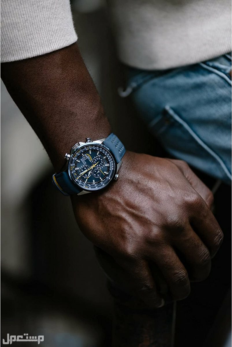 مواصفات ساعات سيتيزن شكل ساعة world chronograph at في اليد