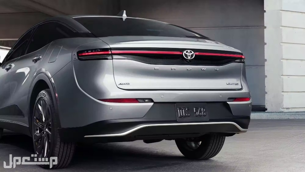 صور تويوتا كراون 2023 واسعارها المتوقعة مصابيح خلفية سيارة تويوتا كراون TOYOTA CROWN 2023