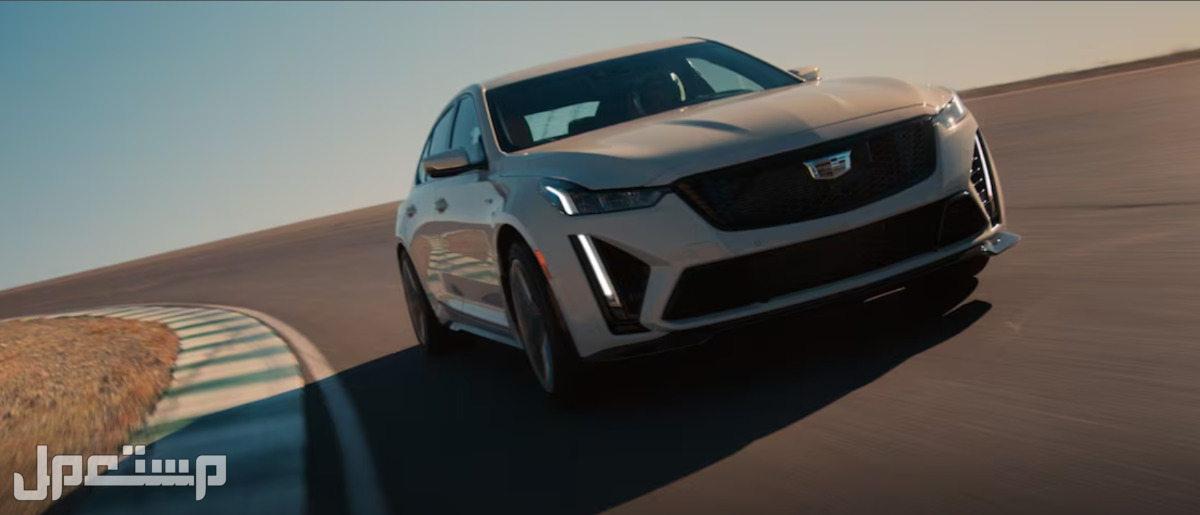 كاديلاك CT5-V 2023 صور اسعار مواصفات وفئات كاديلاك CT5-V 2023 أبيض
