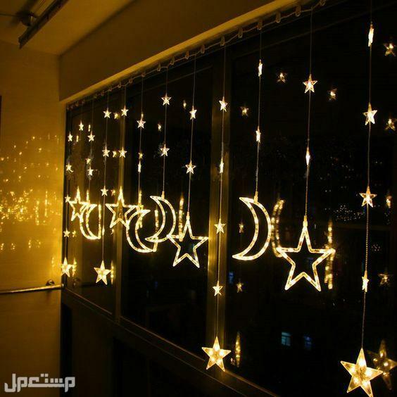 افكار زينة رمضان 2023.. ديكورات بسيطة وسهلة أفرع الزينة الضوئية المتدلية