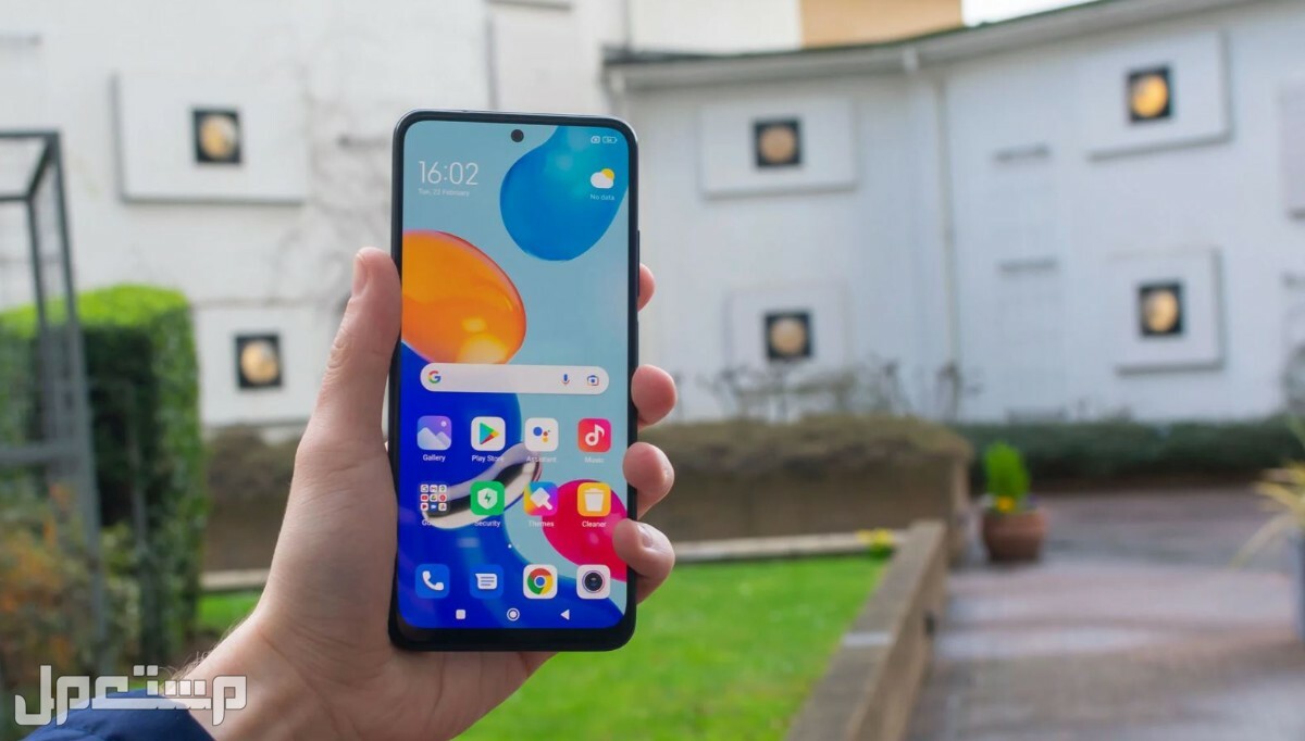 أفضل هواتف شاومي الفئة المتوسطة 2023 (مواصفات وأسعار) شاشة شاومي Redmi Note 11S