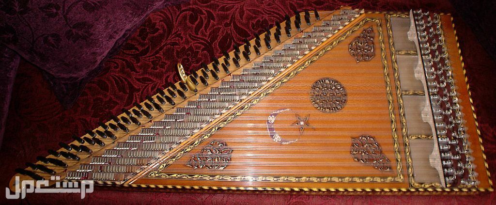 أنواع الآلات الموسيقية بالأسماء والصور..  الوترية و الايقاعية و الهوائية آلة القانون