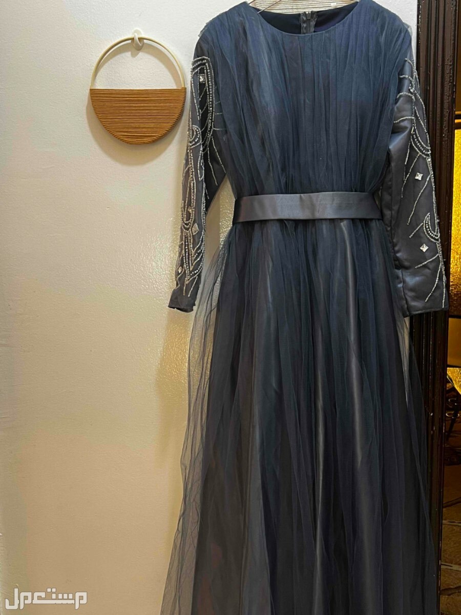 فستانين في خميس مشيط بسعر 250 للفستان الواحدبل