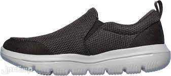أفضل جزمة سكيتشرز ومميزاتها وعيوبها حذاء Skechers Go Walk Evolution Ultra باللون الأسود المخطط