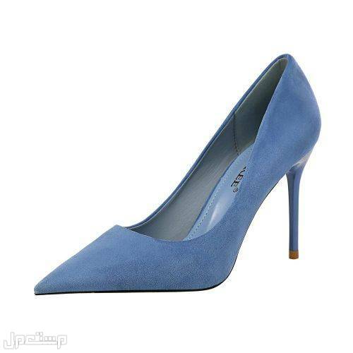 أنواع أحذية الكعب العالي حذاء pumps باللون الأزرق الفاتح