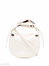 شكل ومواصفات شنط كلوي الجديدة حقيبة Kiss Chloé Bag باللون الأبيض