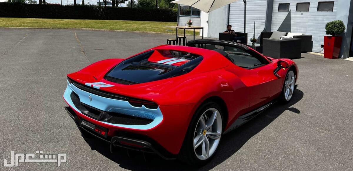 فيراري 296 GTS 2023 صور اسعار مواصفات وفئات فيراري 296 GTS 2023 أحمر