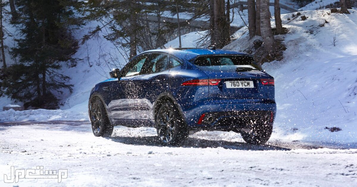 جاكوار اي بيس E-Pace 2023 صور اسعار مواصفات وفئات جاكوار اي بيس E-Pace 2023 على الجليد