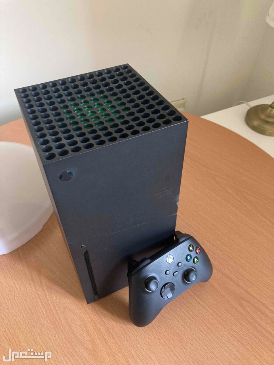 للبيع جهاز اكس بوكس Xbox Series X بحالة شبه جديدة في الأحساء بسعر 1500 ريال سعودي
