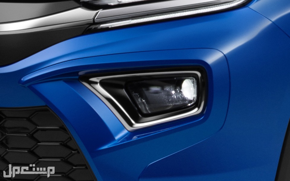 سيارة تويوتا اوربان كروز 2024 جميع المواصفات والصور تويوتا اوربان كروز 2024 Toyota urban cruise من الجانب