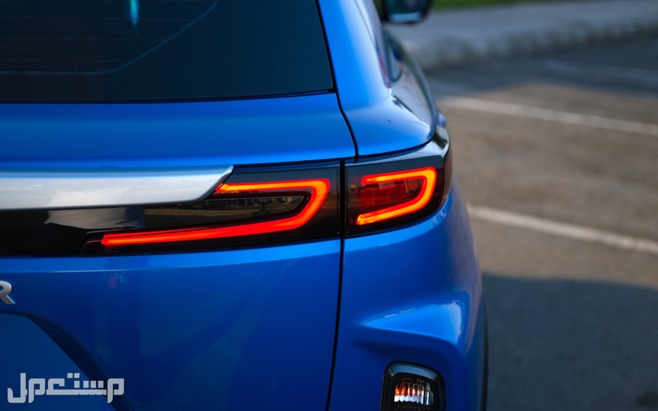 سيارة تويوتا اوربان كروز 2024 جميع المواصفات والصور تويوتا اوربان كروز 2024 Toyota urban cruise من الخلف