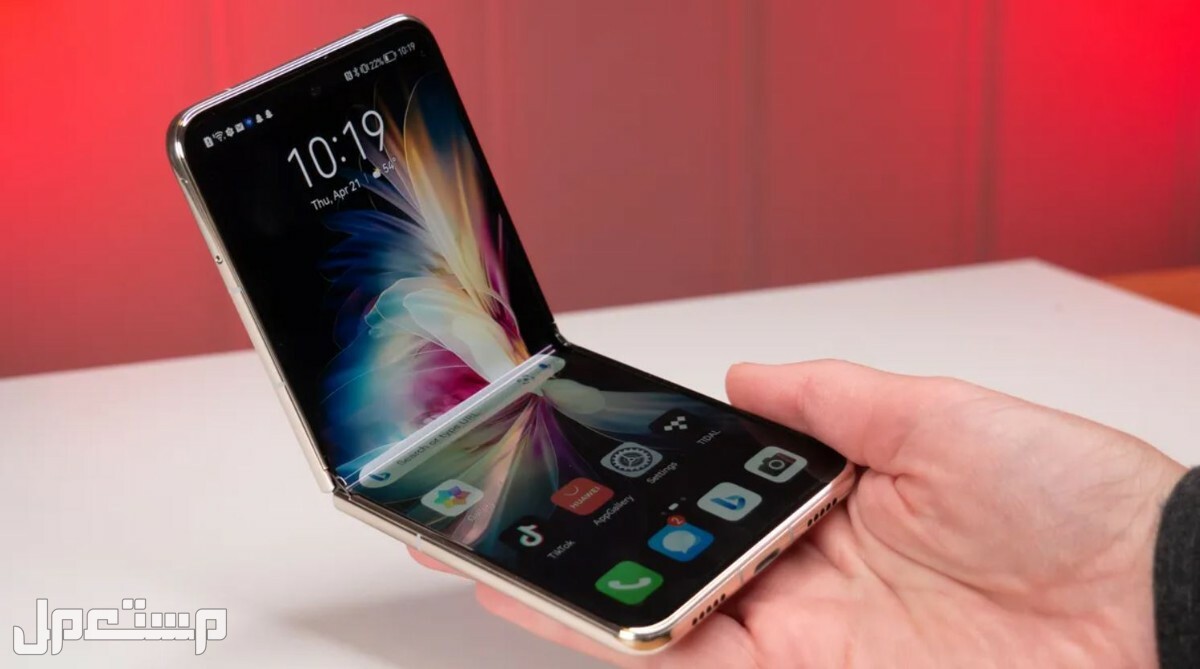 تعرف على افضل هاتف قابل للطي يستحق الشراء "مواصفات وأسعار" في البحرين شاشة هواوي P50 Pocket