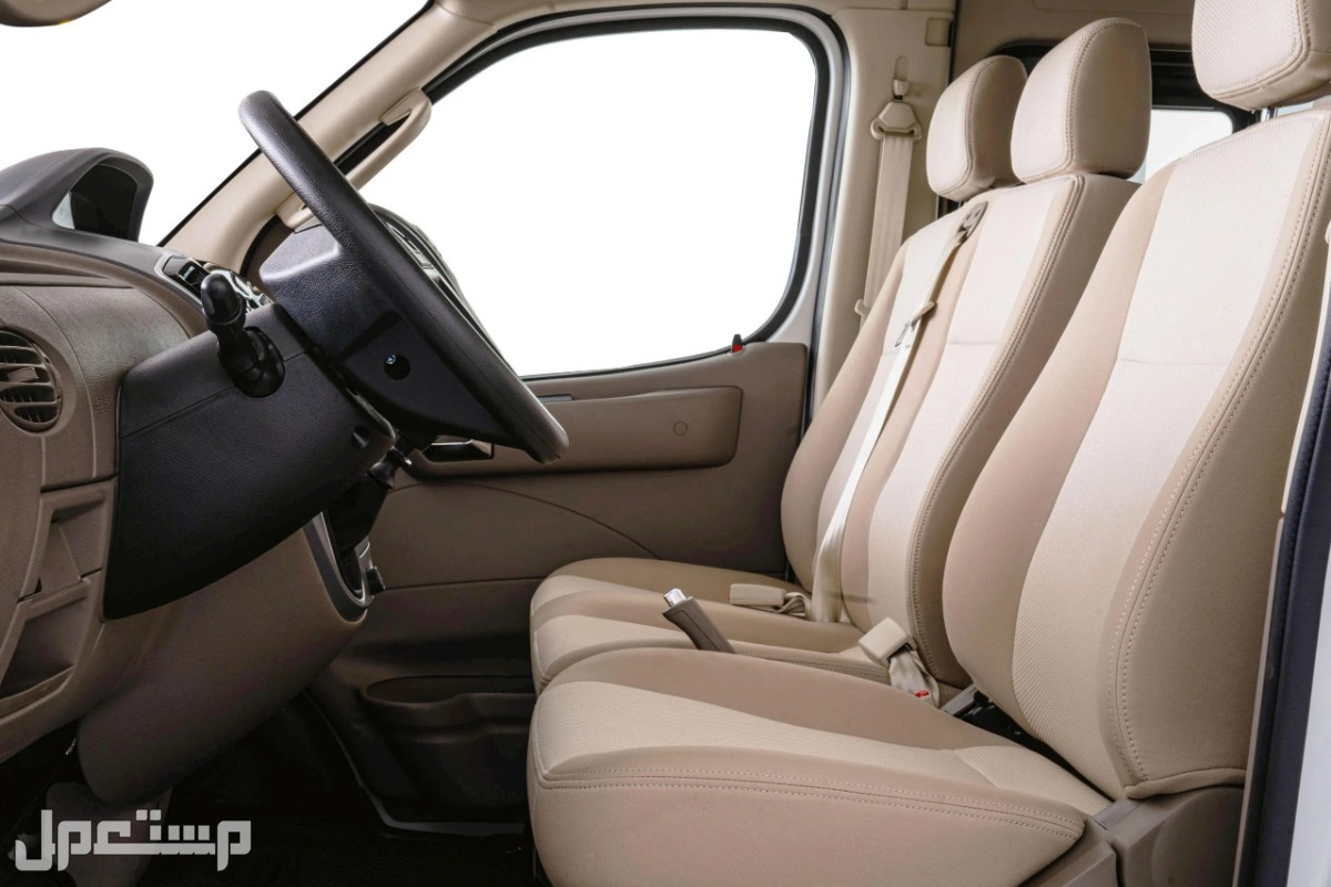 سيارة ماكسيوس في 80 MAXUS V80 2.5L Passenger Van M/T 2023 مواصفات وصور واسعار مقصورة القيادة سيارة ماكسيوس في 80 MAXUS V80 2023