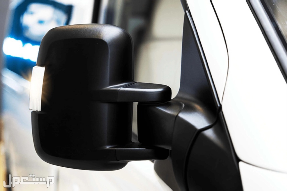 سيارة ماكسيوس في 80 MAXUS V80 2.5L Passenger Van M/T 2023 مواصفات وصور واسعار مراية جانبية سيارة ماكسيوس في 80 MAXUS V80 2023