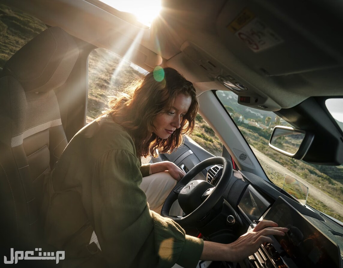 سيتروين C4 2023 صور اسعار مواصفات وفئات قيادة سيتروين C4 2023