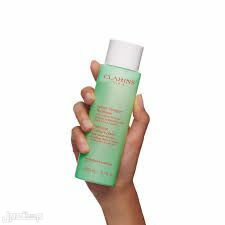 أفضل تونر للبشرة الدهنية وحب الشباب لعام 2023 تونر CLARINS