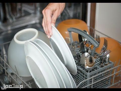 أفضل طريقة لتنظيف غسالة الصحون وإزالة الروائح الكريهة في عمان تنظيف غسالة الصحون بالخل والمنظف الخاص بها