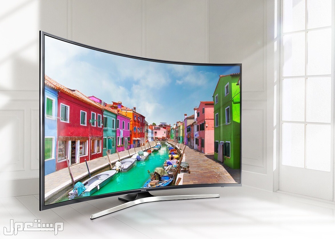 اسعار شاشات سامسونج 4K  في السعودية ومميزاتها  وعيوبها شاشة سامسونج منحنية 82 بوصة 4k