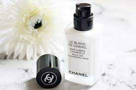 مواصفات أفضل برايمر للبشرة الجافة وسعره برايمر le blanc de chanel