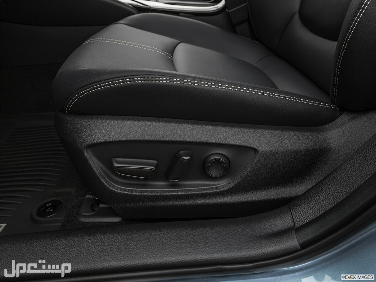 سيارة تويوتا كورولا 2022 Toyota corolla 1.5L GLI مواصفات وصورو واسعار مقاعد سيارة تويوتا كورولا 2022 Toyota corolla