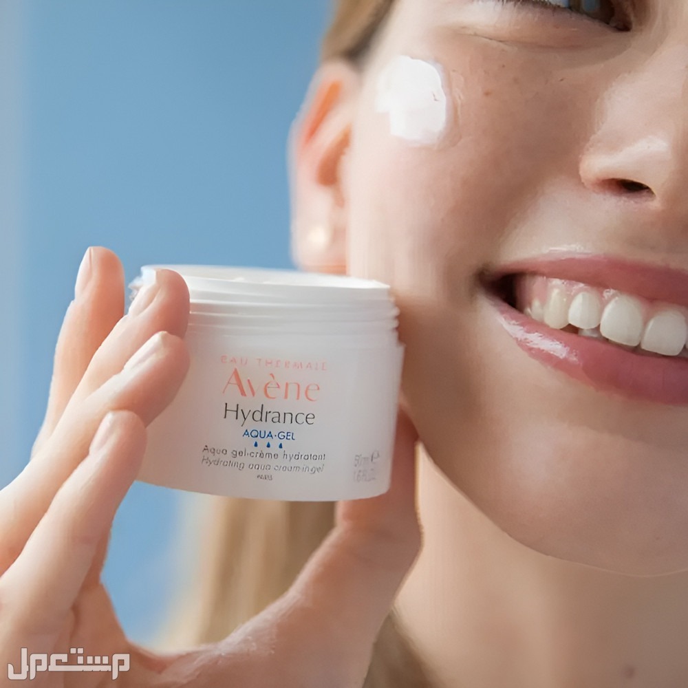 مواصفات أفضل مرطب للبشرة المختلطة قوام مرطب Avene Hydrance AQUA-GEL