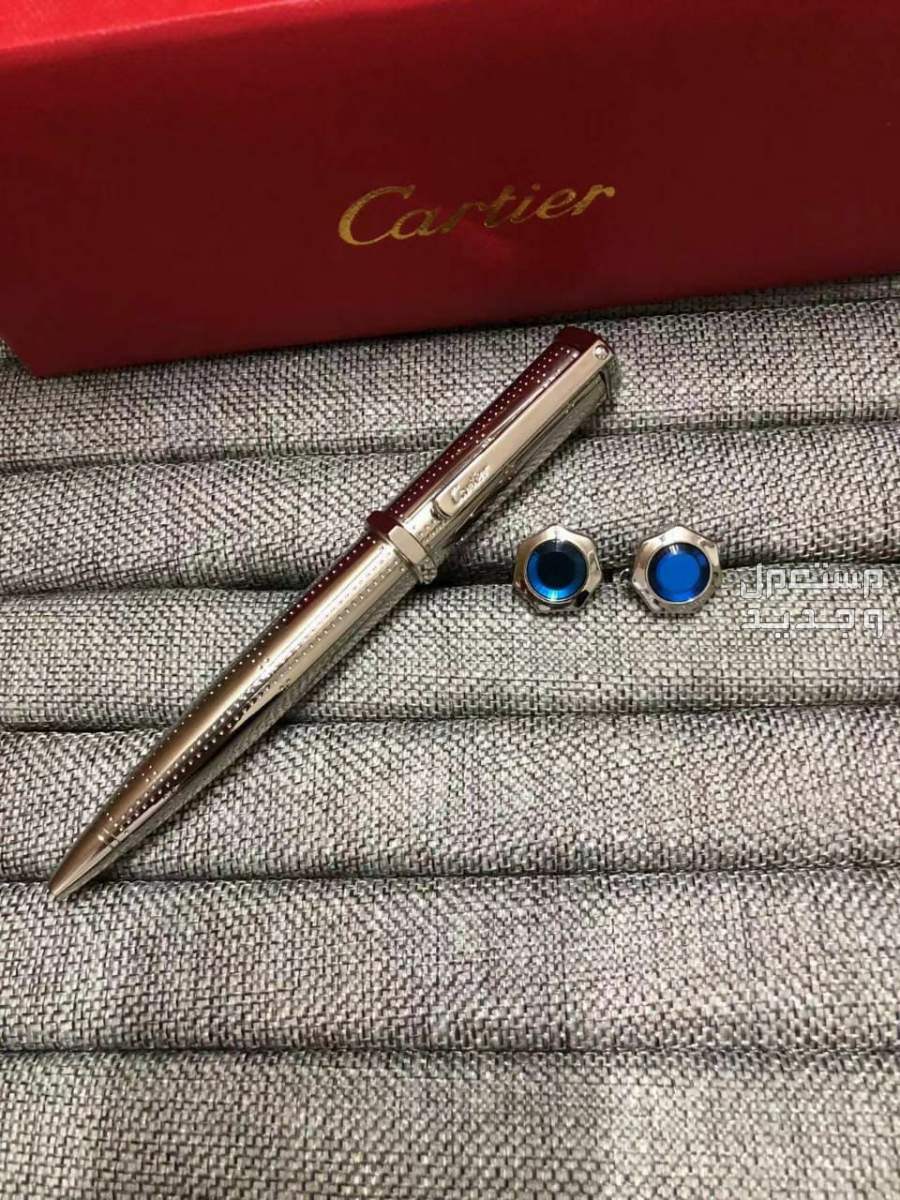 قلم مع كبك ماركة كاريتر