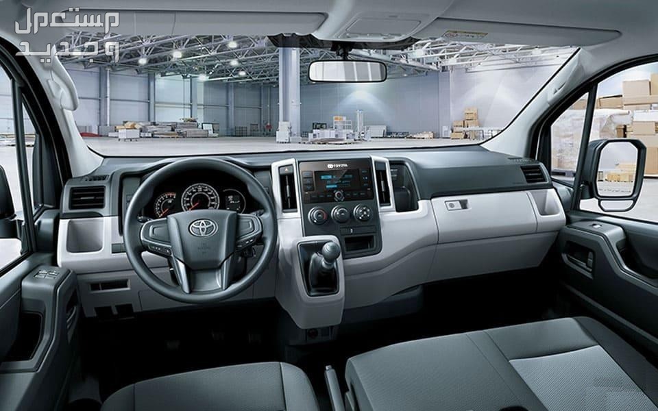 سيارة تويوتا هايس Toyota HIACE 3.5L GL STD Roof Panel Van 3-Seater 2022 مواصفات وصور واسعار مقصورة القيادة سيارة تويوتا هايس Toyota HIACE 2022