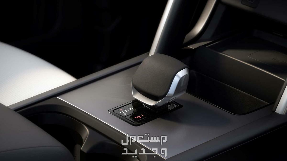 لاندروفر ديسكفري سبورت 2024 صور اسعار مواصفات وفئات ناقل الحركة في لاندروفر ديسكفري سبورت 2024