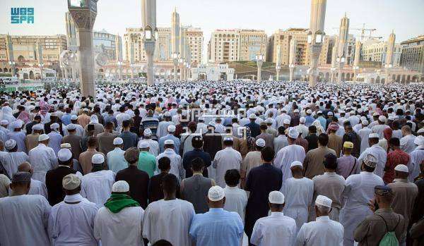 موعد صلاة عيد الأضحى 2023.. وطريقة أدائها وصيغة تكبيرات العيد في قطر
