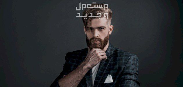 موضة تسريحات الشعر الرجالي لعام 2023 تسريحة الشعر الفضفاض القصير