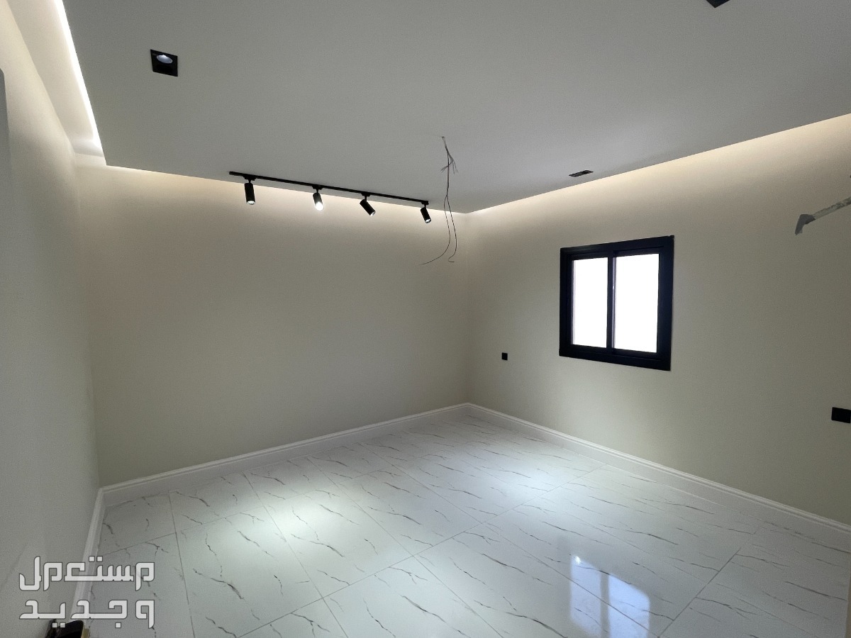 شقة فاخر4غرف امامية مدخلين جديد من المالك مباشرة #جدة حي #السلامة جاهز لسكن