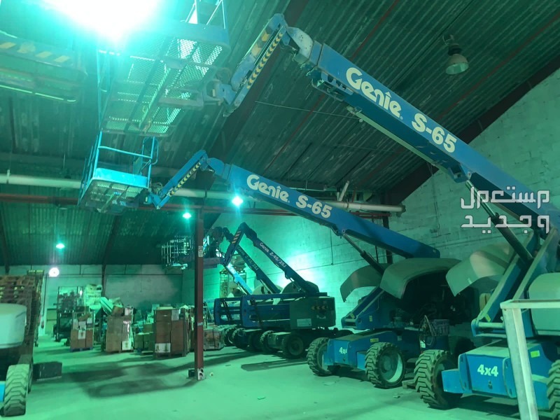 Abu Kanaan for renting heavy equipment and general contracting  .....  forklifts Caesar Liftman Lifts JCB Spider-Man  all over the Kingdom of Saudi Arabia
