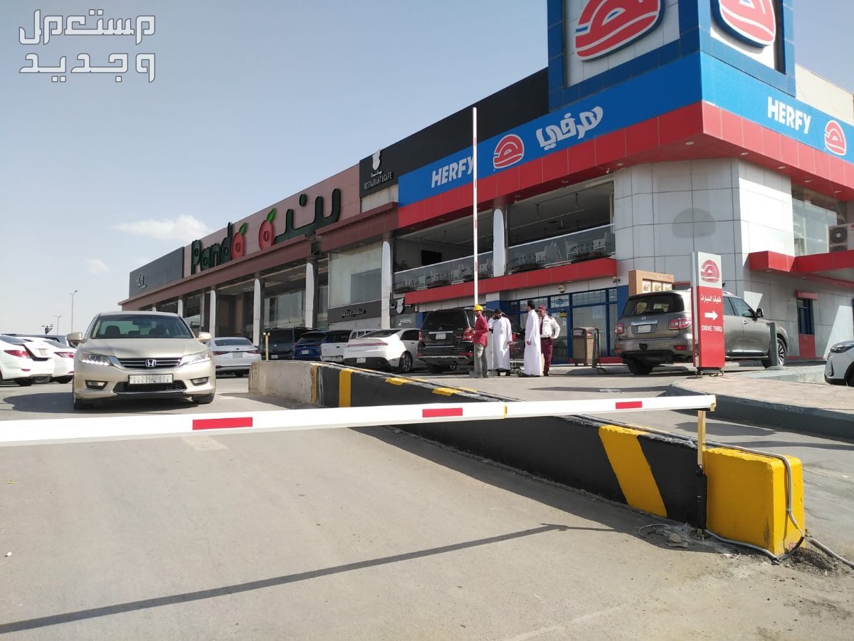 بوابة مواقف بوابة سيارات بوابة دخول وخروج السيارات في الرياض بسعر 4300 ريال سعودي