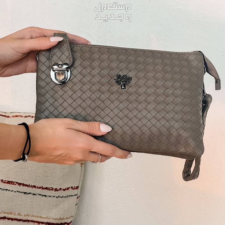 أسعار شنط باوتش ومواصقاتها شنطة كف