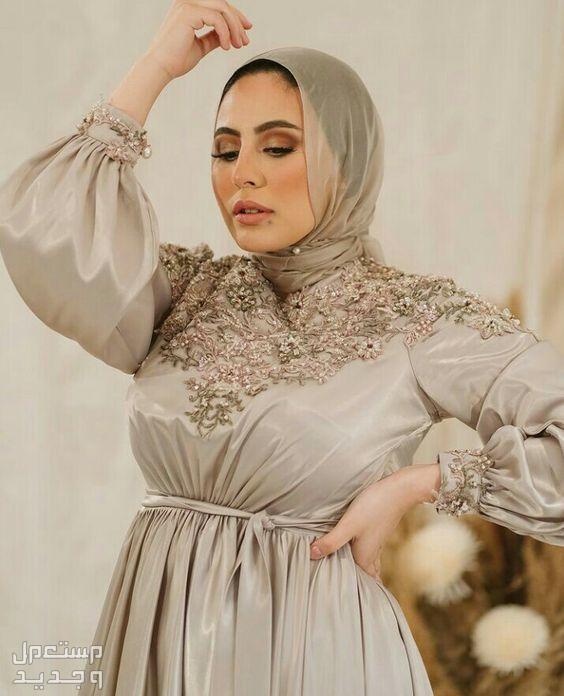 ألوان فستان كتب الكتاب 2023 ومواصفاتهم وأسعارهم في عمان فستان لكتب الكتاب محجبات
