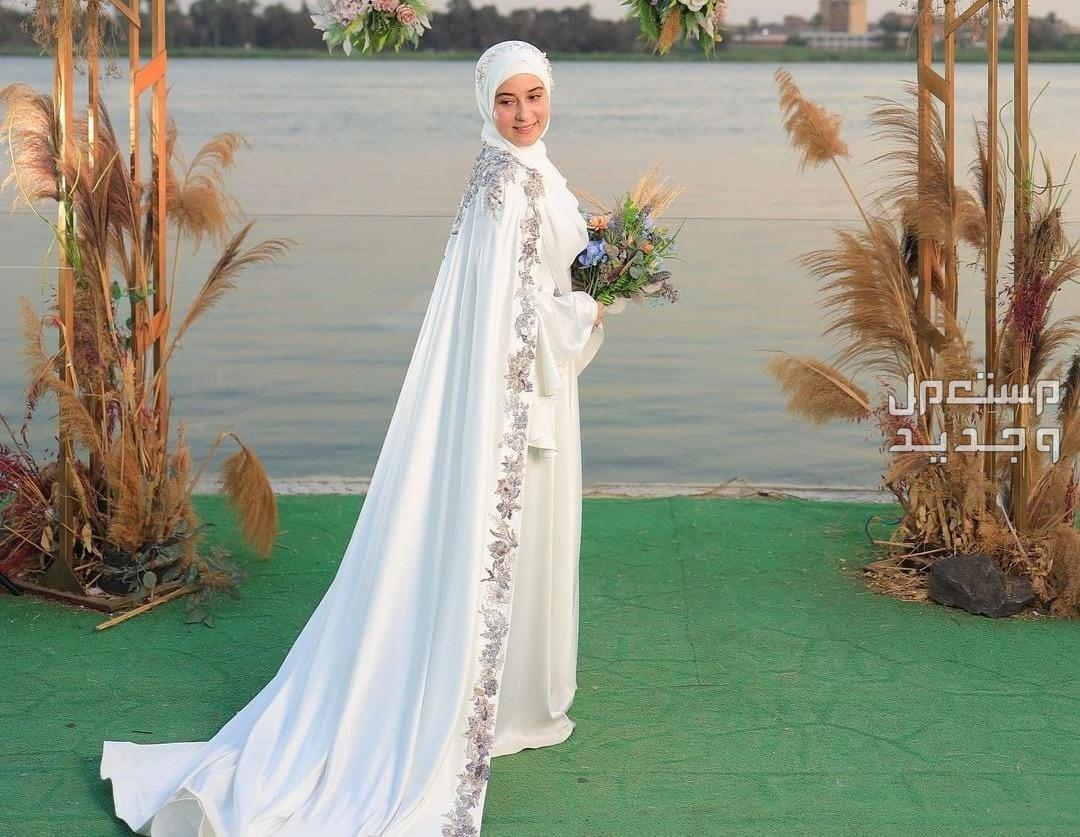 ألوان فستان كتب الكتاب 2023 ومواصفاتهم وأسعارهم في عمان فستان للكتاب