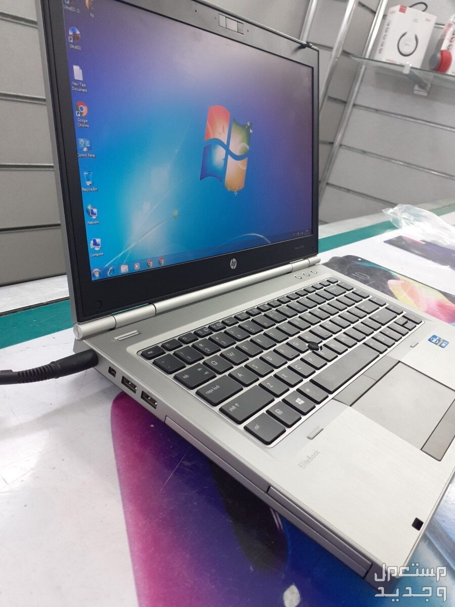 تعرف على مواصفات 3 أنواع من حاسوب محمول  اتش بي المستعمل في اليَمَن HP zBook Studio G5 ، إصدار Core i7-8850H
